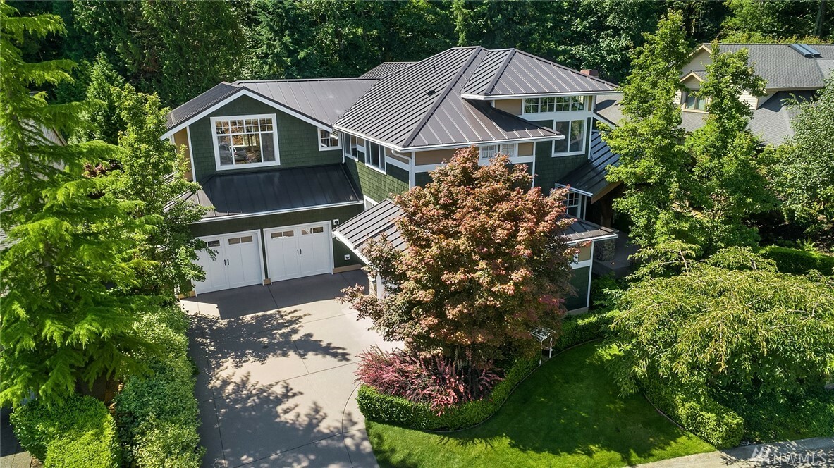 Property Photo:  15605 SE 83rd Ct  WA 98059 