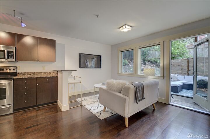 120 NW 39th St 105  Seattle WA 98107 photo