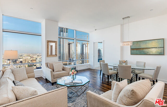Property Photo: 900 W Olympic Blvd 32G CA 90015
