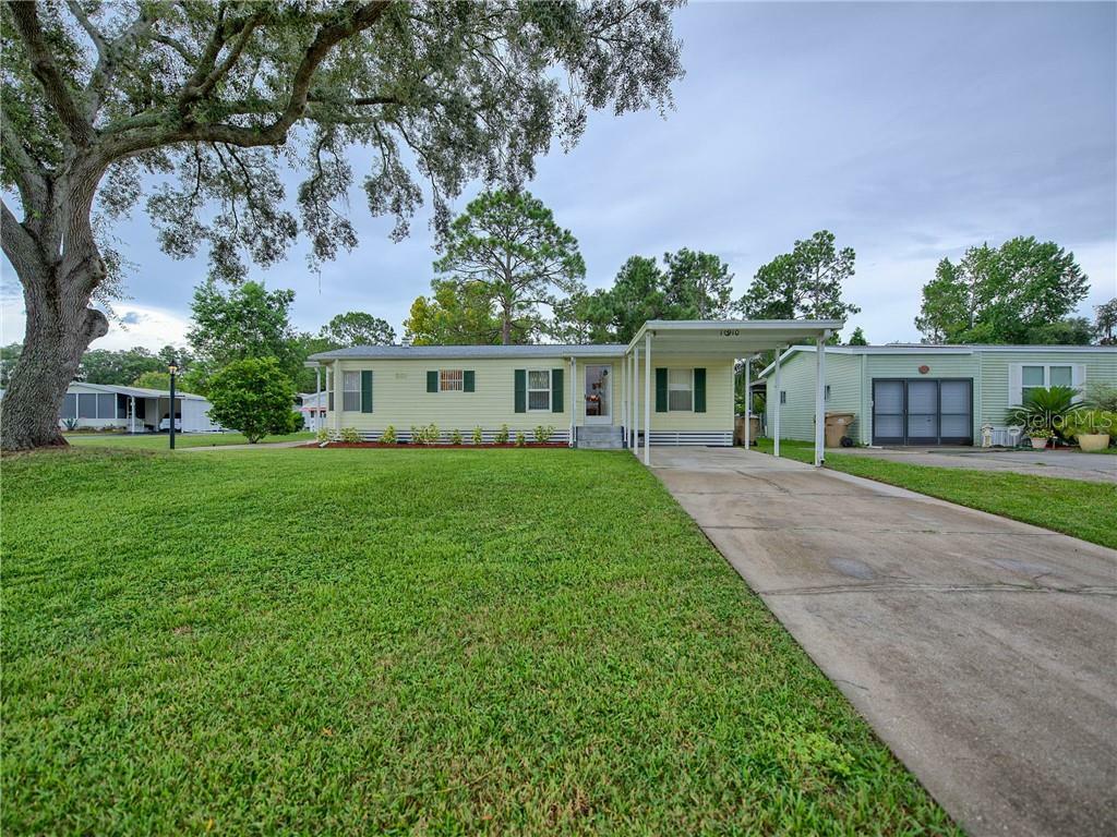 Property Photo:  10910 Isaacs Court  FL 34788 