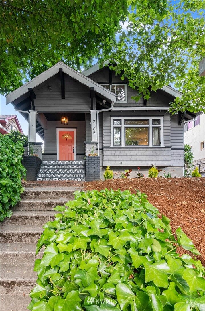 Property Photo:  2105 N Fife St  WA 98406 