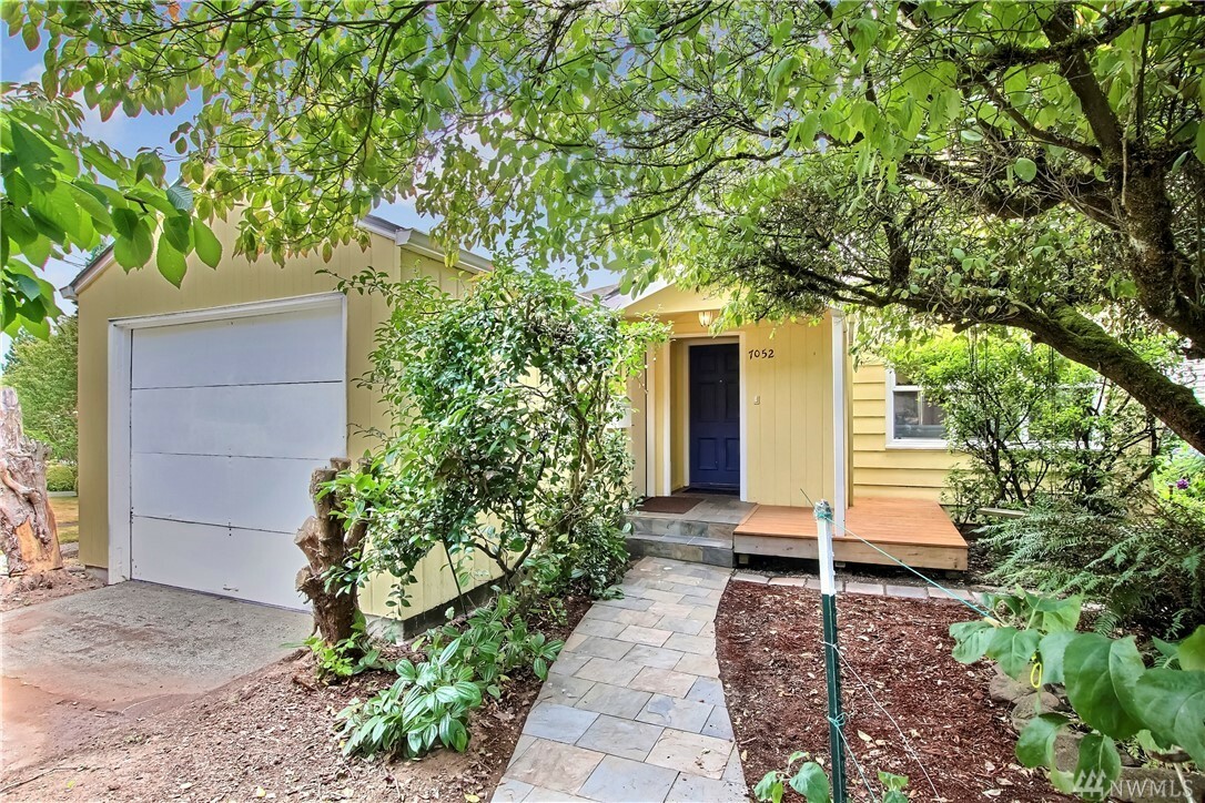 Property Photo: 7052 19th Ave NE WA 98115
