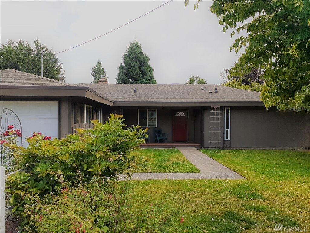 Property Photo: 7322 127th Ave SE WA 98056