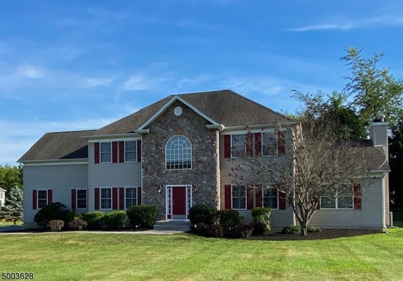 Property Photo: 8 Ponderosa Trl NJ 07871