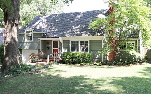 Property Photo: 4002 W 74th Terrace KS 66208