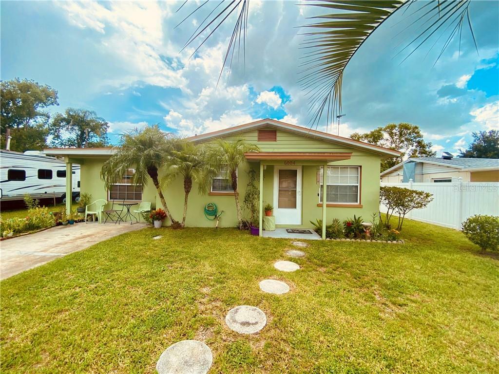 Property Photo:  6004 Hilltop Lane E  FL 33809 