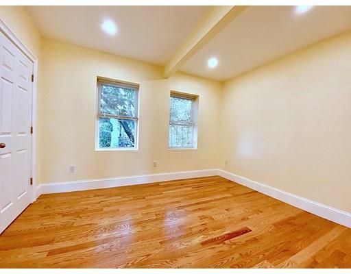 Property Photo:  348 East 8th Street 3  MA 02127 