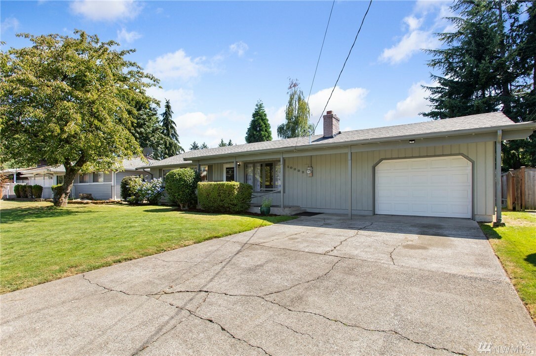 Property Photo:  10603 SE 232nd St  WA 98031 