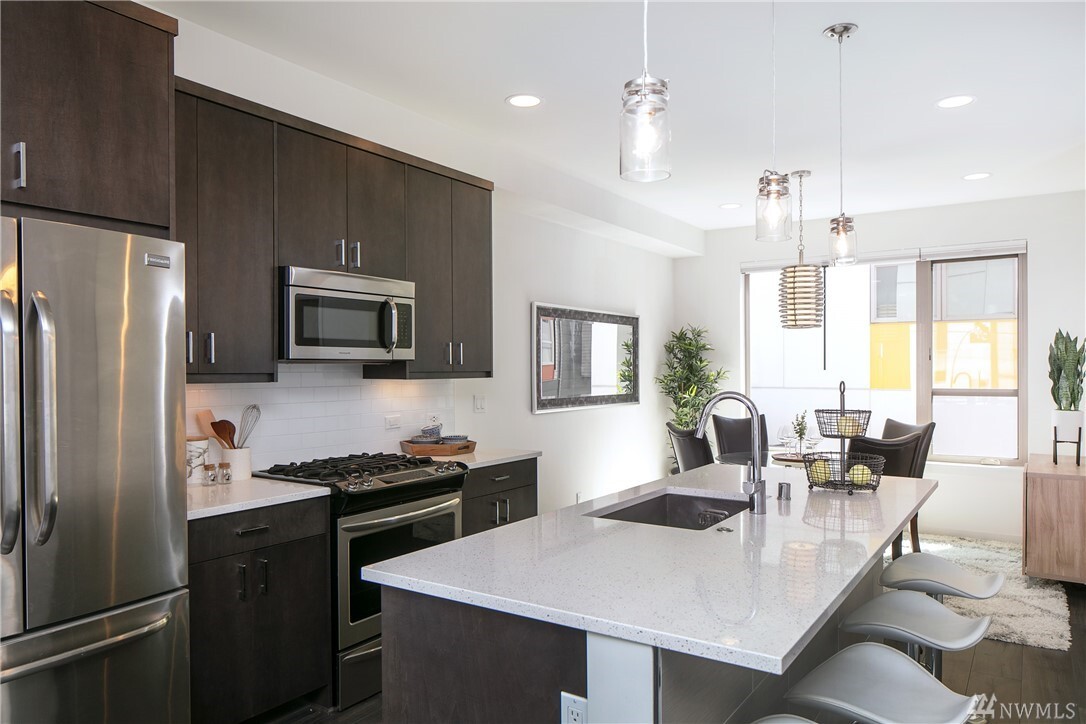 Property Photo: 1904 24th Avenue S WA 98144