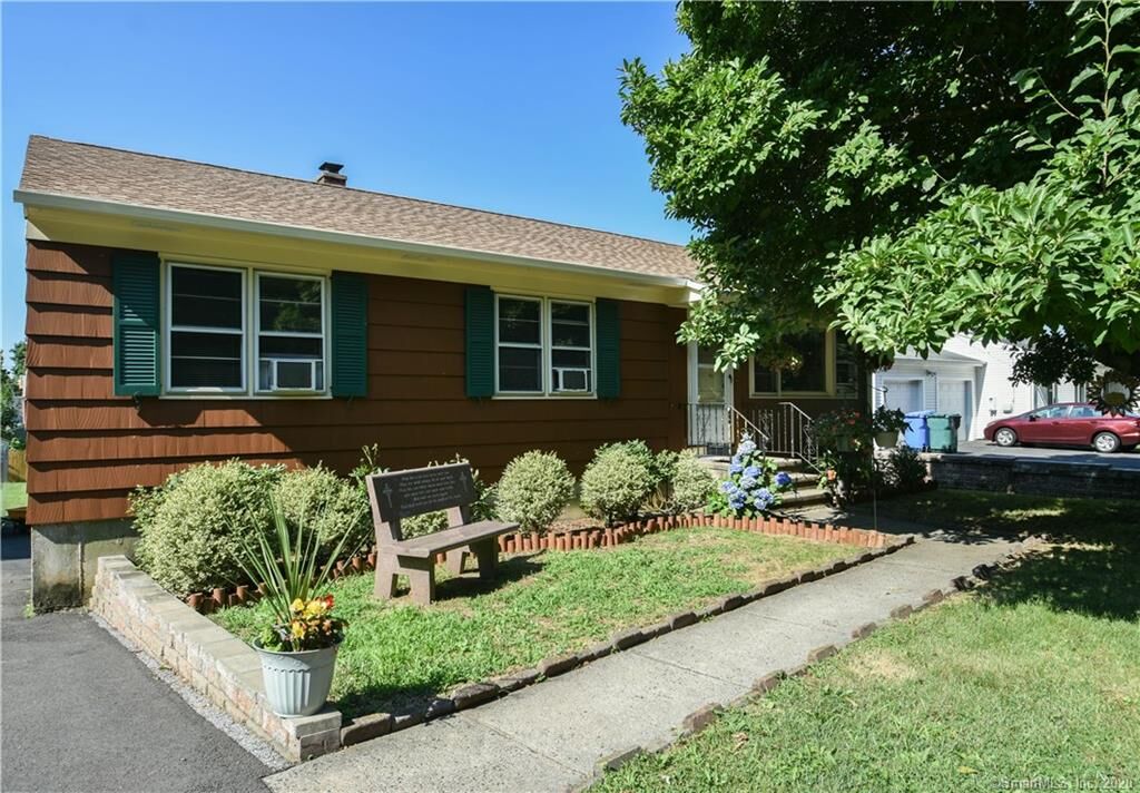 Property Photo: 278 Benham Street CT 06514