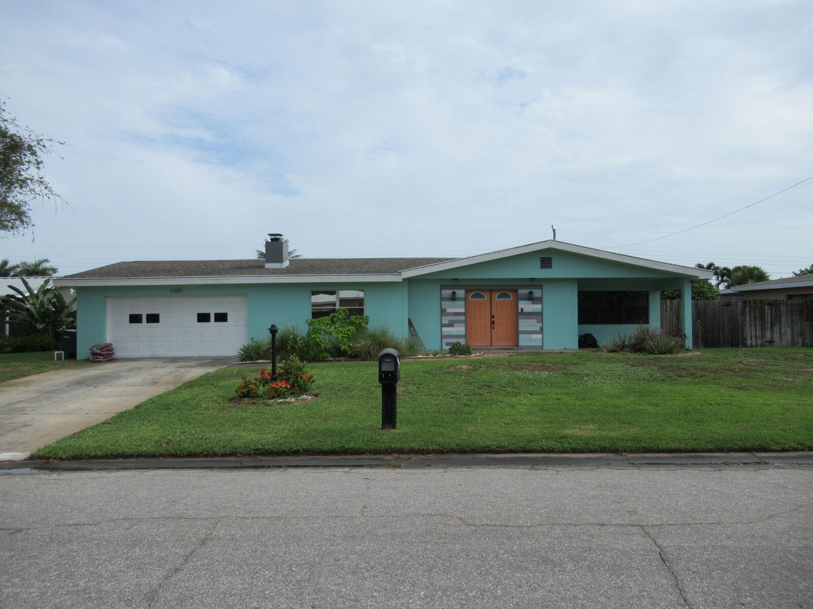 Property Photo: 470 Norwood Avenue FL 32937
