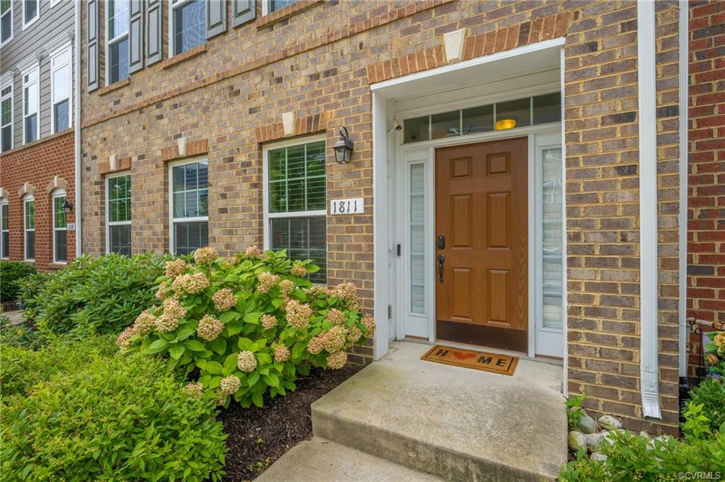 Property Photo:  1811 Liesfeld Pkwy  VA 23060 