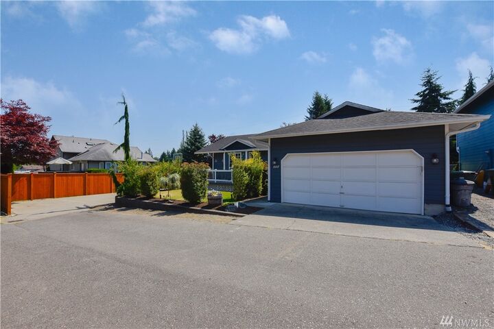 Property Photo:  1607  129th Drive NE  WA 98258 