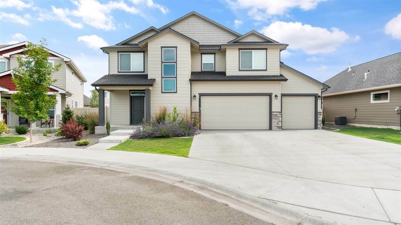Property Photo: 19860 E Snake River Ave WA 99016