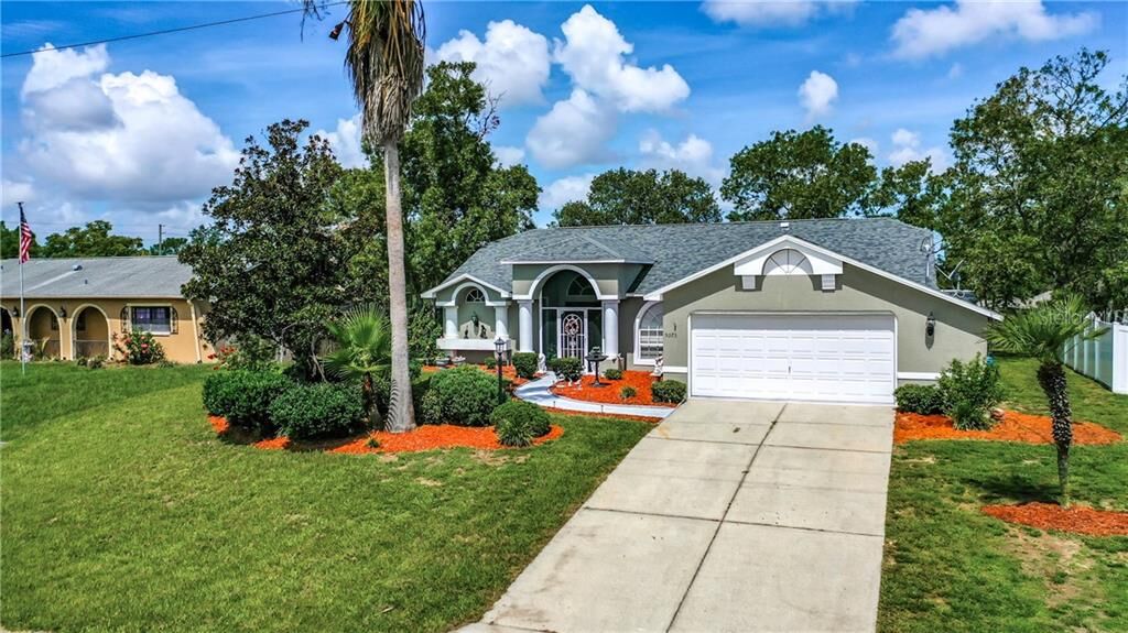 Property Photo: 5373 Fairhaven Avenue FL 34608