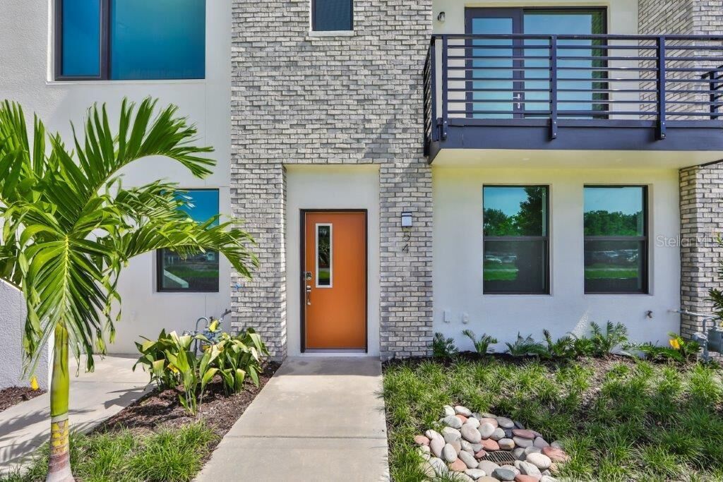 Property Photo: 2511 N Grady Avenue 54 FL 33607