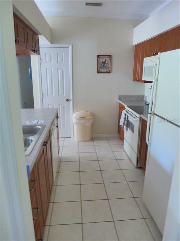 Property Photo:  1303 Eagle Pond Drive 1303  FL 33884 