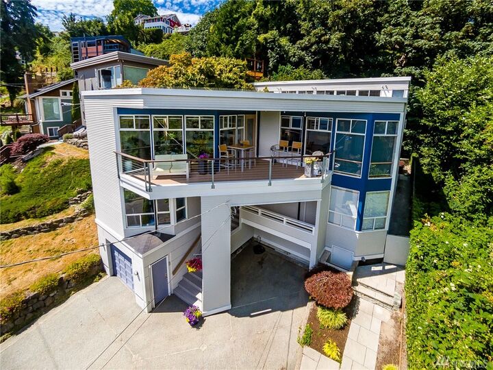 1609  Ferry Avenue SW  Seattle WA 98116 photo