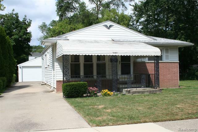 Property Photo:  18483 Gaylord  MI 48240 