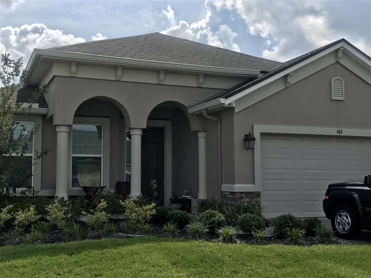Property Photo: 465 Aventurine Ave FL 32086