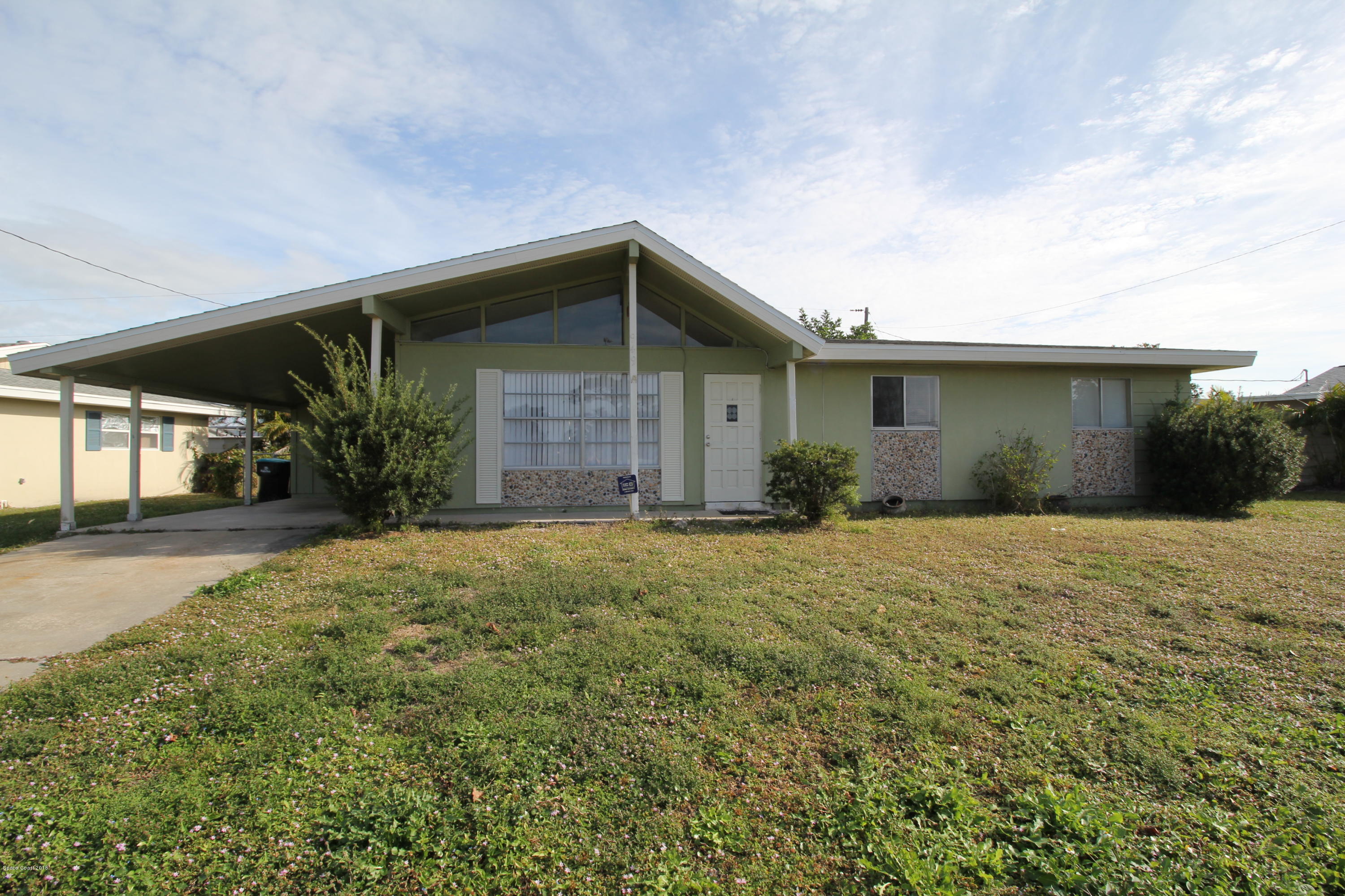 Property Photo:  949 Jersey Lane NE  FL 32905 