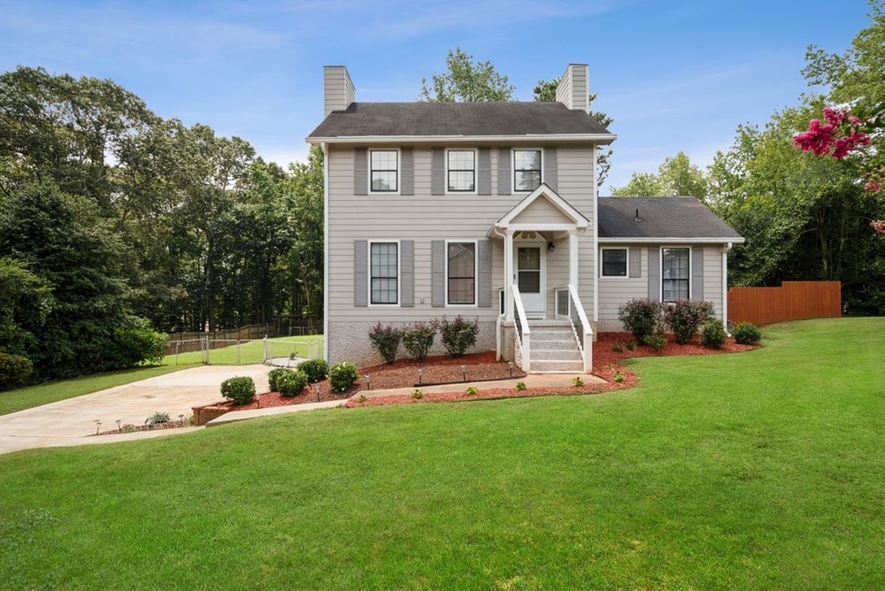 Property Photo: 4665 Fox Hollow Ct GA 30135