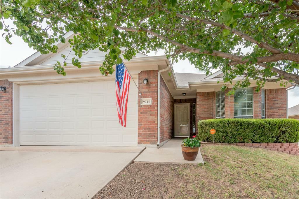 Property Photo:  9944 Blue Bell Drive  TX 76108 