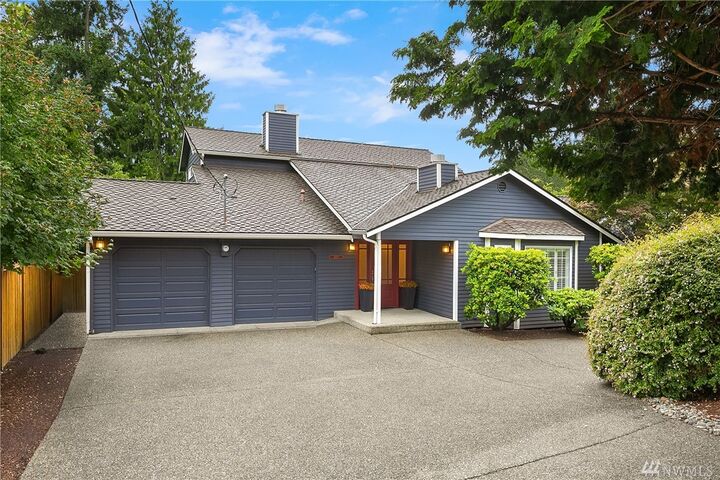 Property Photo: 3023 92nd Avenue NE WA 98004