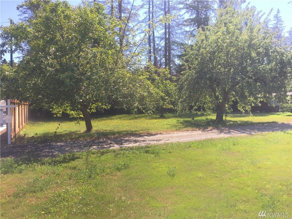 Property Photo:  1237 S 216th St  WA 98198 