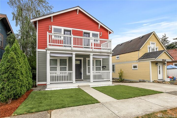 Property Photo:  4532  35th Avenue S  WA 98118 