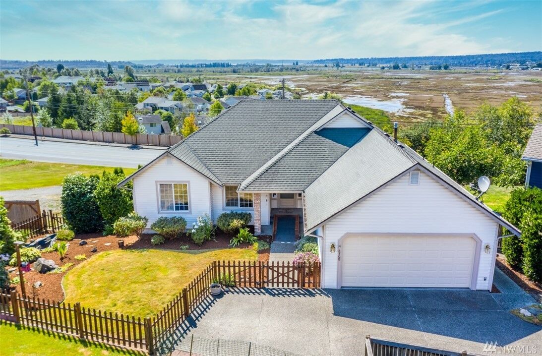 Property Photo: 6308 53rd Place NE WA 98270
