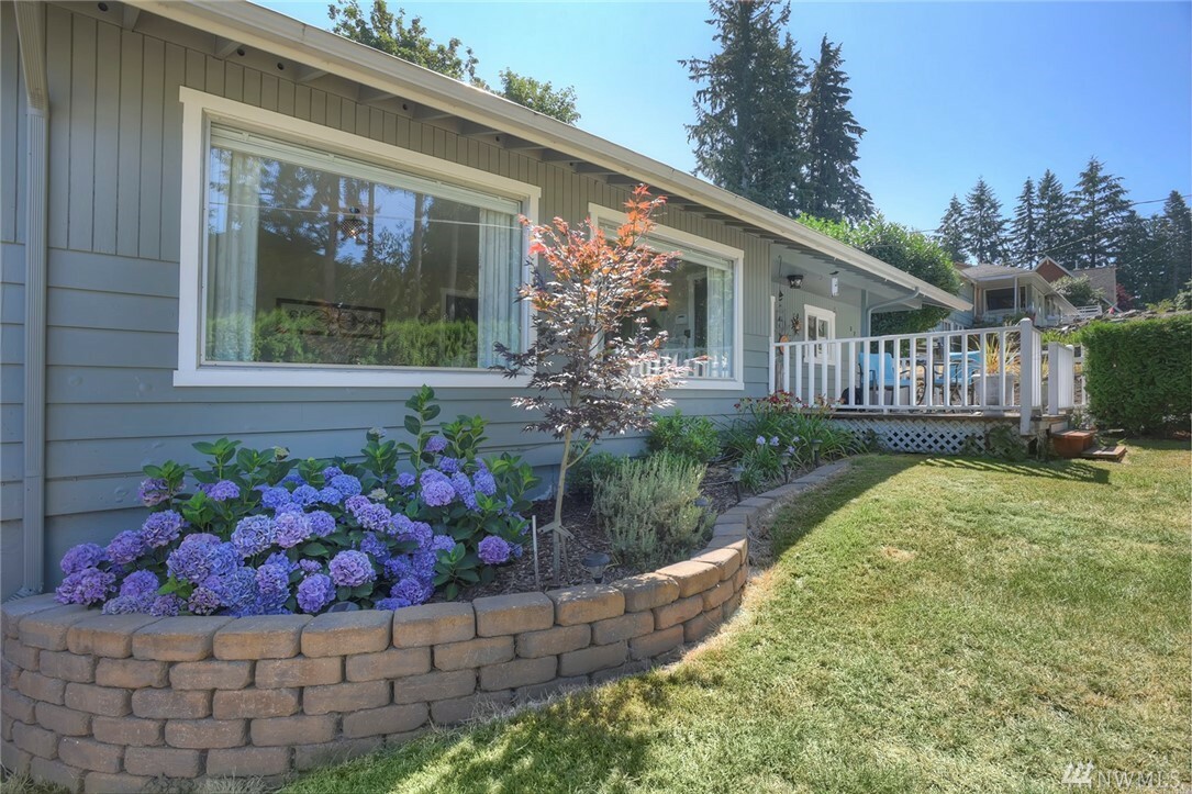 Property Photo:  3248 Rocky Point Rd NW  WA 98312 