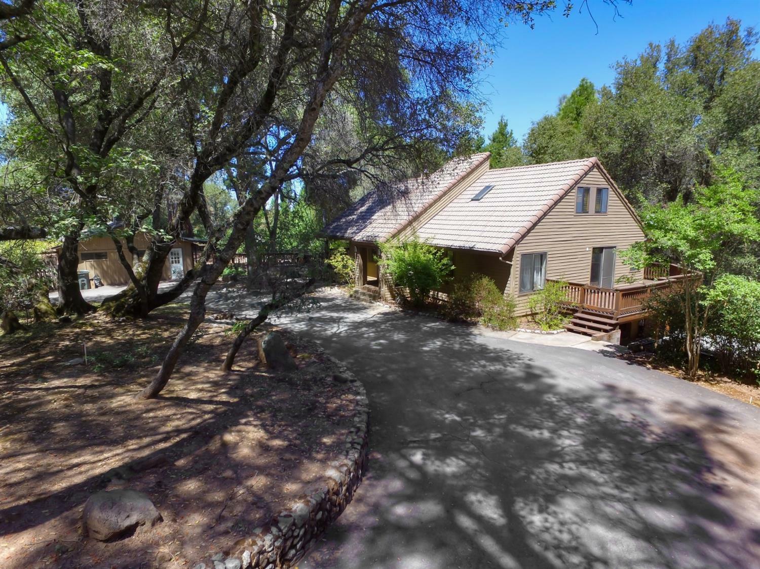 Property Photo: 17021 Robinson Road CA 95685