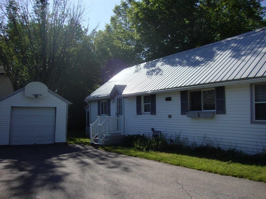 Property Photo:  12 Hillcrest Avenue  NH 03275 