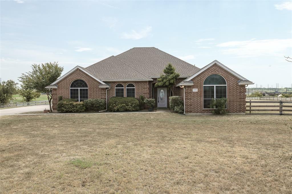 Property Photo:  129 S Savanna Drive  TX 76078 