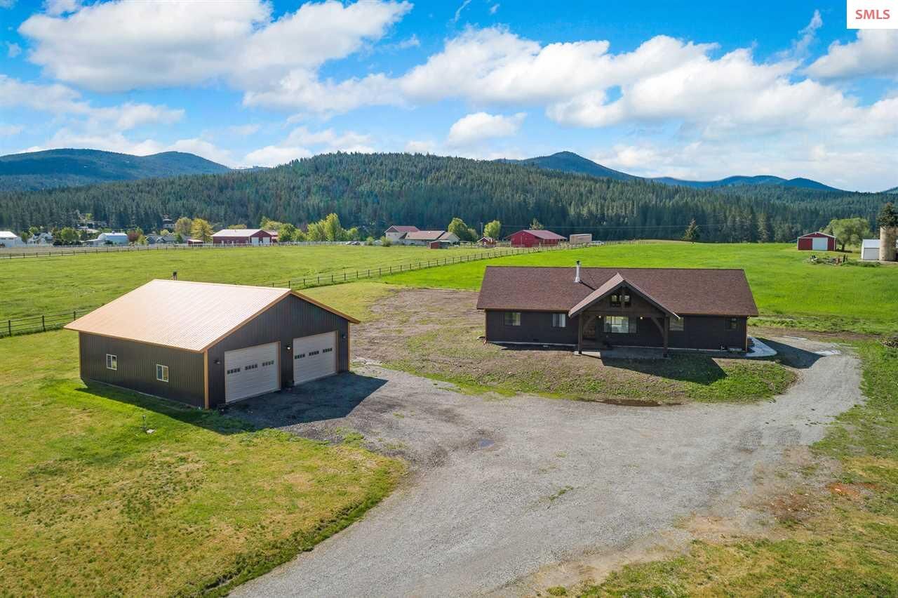 Property Photo:  539 S Rapids Bend Ln  ID 83854 