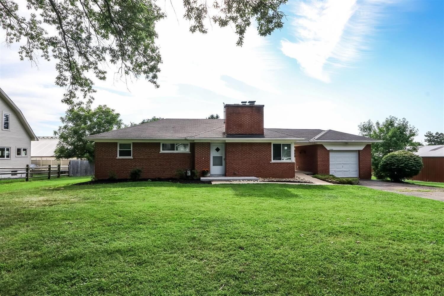 Property Photo: 11922 N Lebanon Rd OH 45140