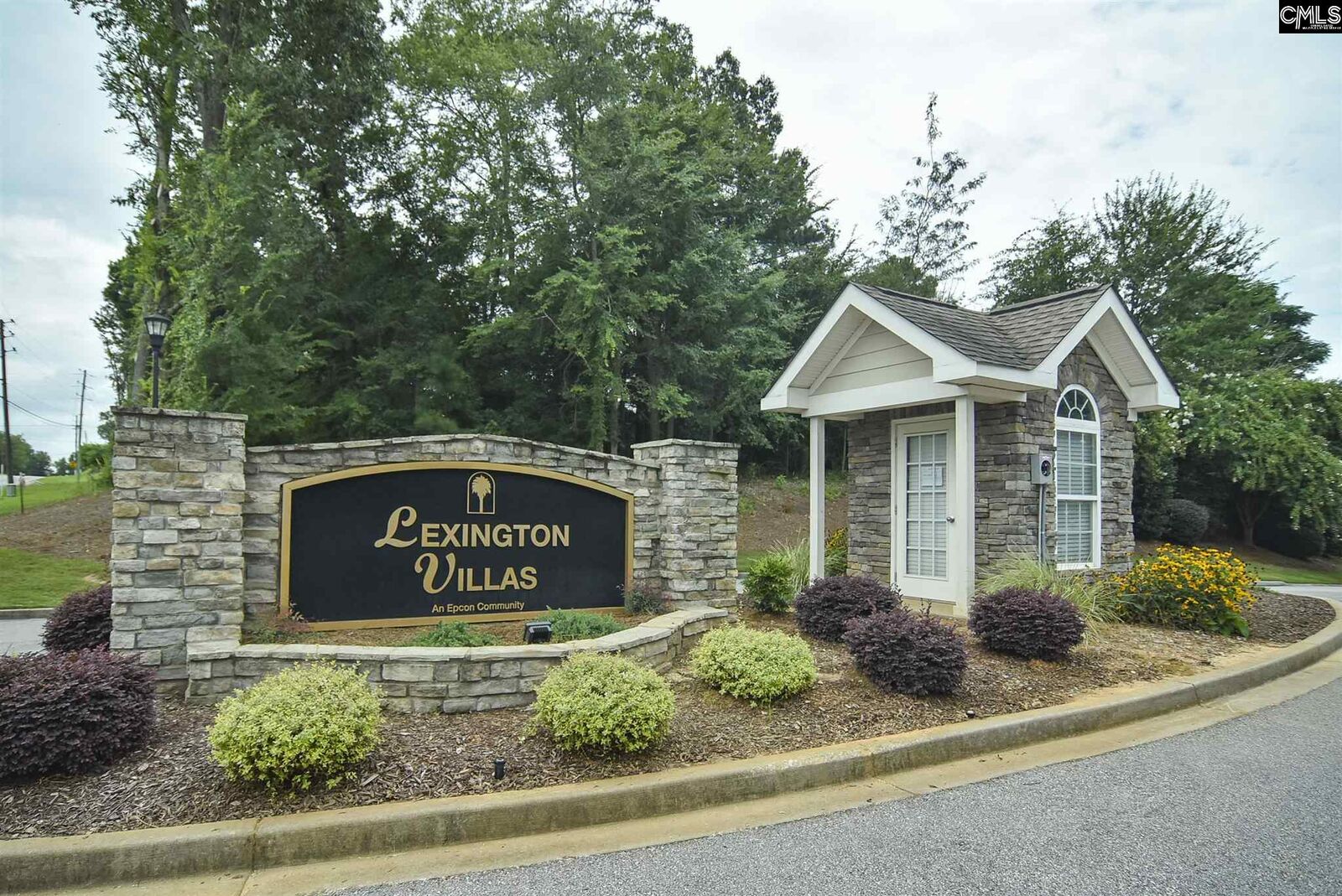 Property Photo: 102 Laryn SC 29072