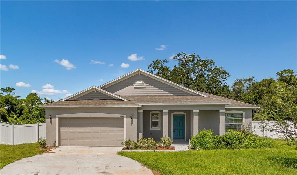 Property Photo: 1944 Bell Creek Loop FL 34731