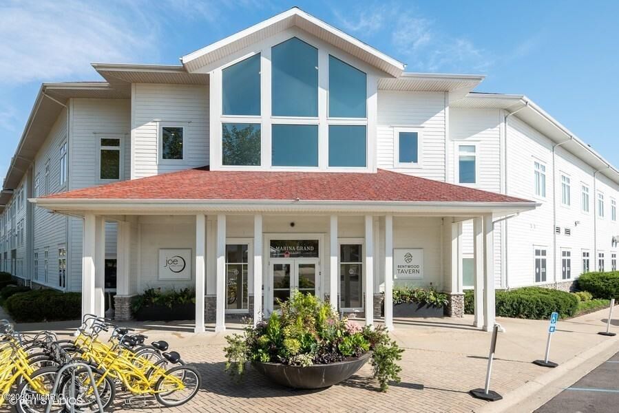 Property Photo: 600 W Water Street MI 49117