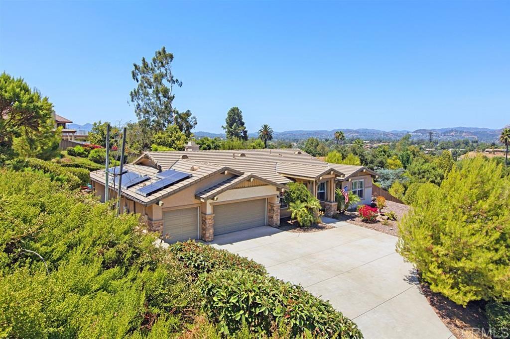 2503 Emerald Oaks Glen  Escondido CA 92027 photo