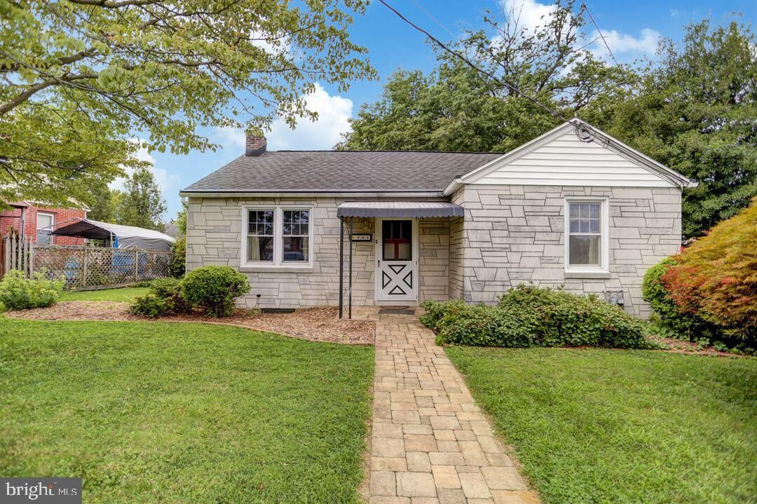 Property Photo:  204 Gold Street  PA 19607 