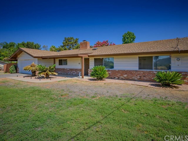 718 Hamilton Lane  Escondido CA 92029 photo