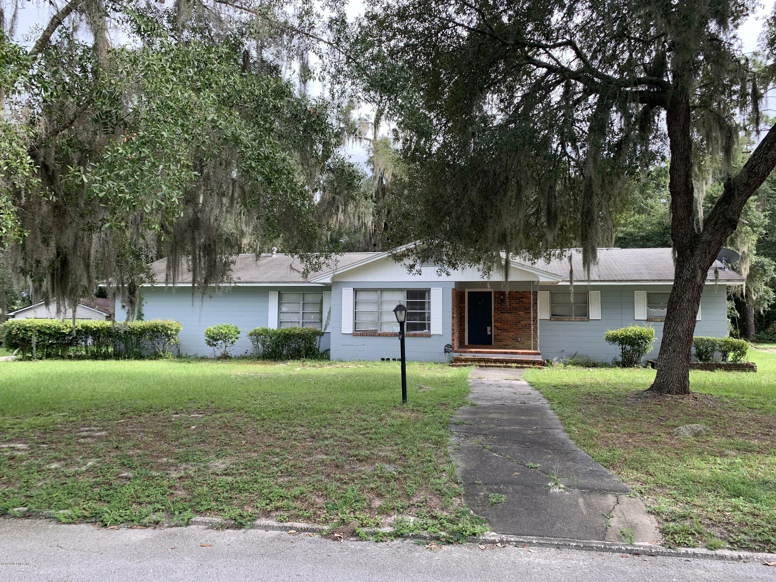 Property Photo:  2103 Golf Drive  FL 32177 