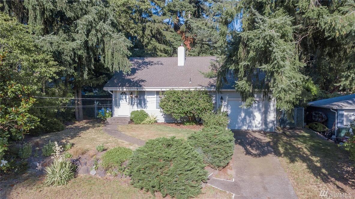 Property Photo:  13742 22nd Ave NE  WA 98125 