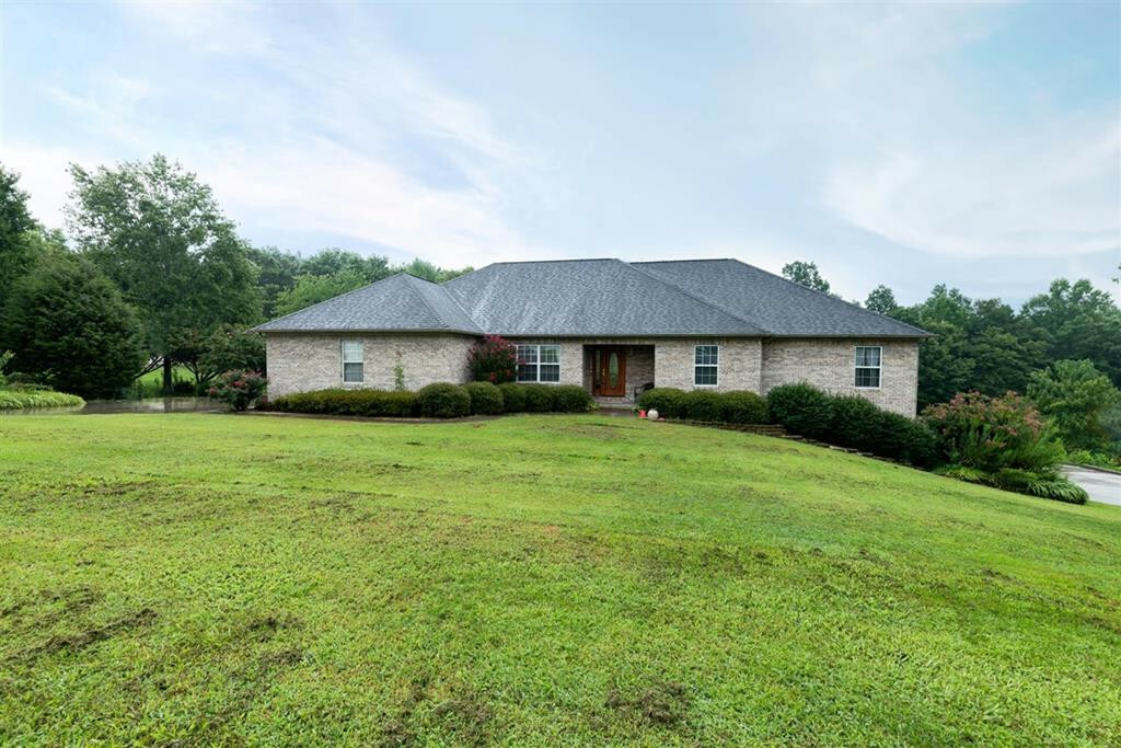 Property Photo:  150 County Road 327  TN 37826 