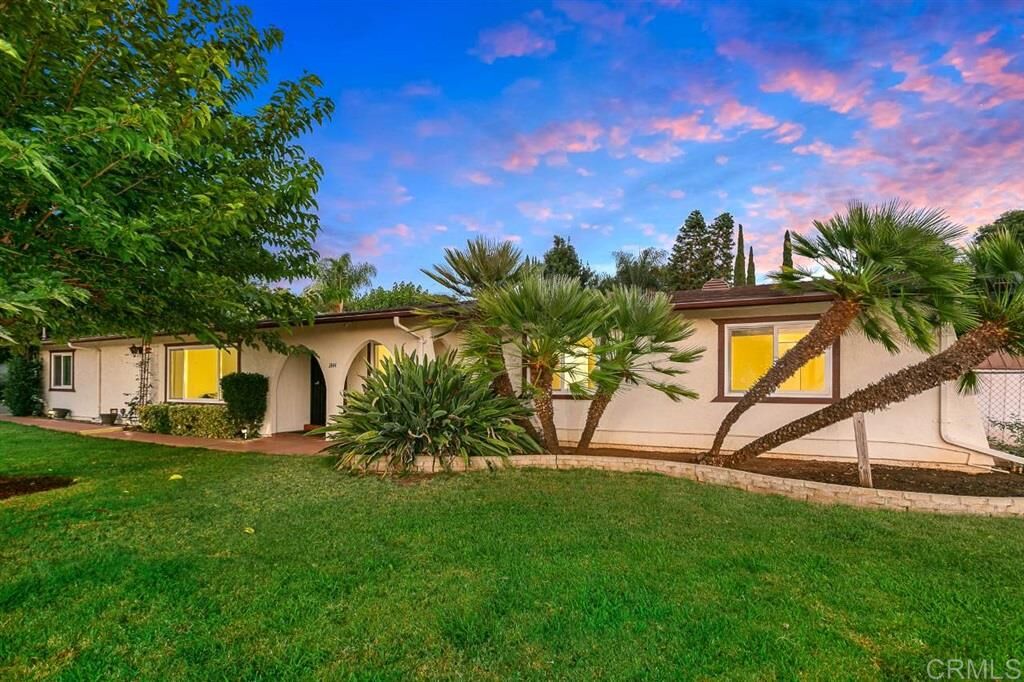 Property Photo:  1844 Summit Drive  CA 92027 