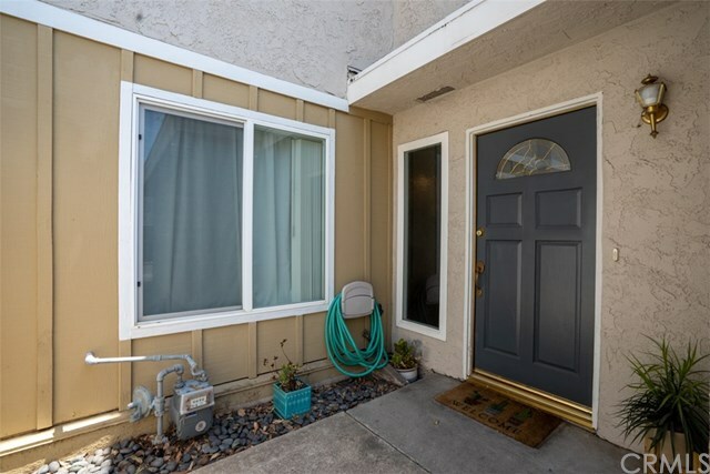 Property Photo:  22946 Moonstone Lane 11  CA 92630 