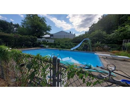 Property Photo: 194 Worcester St MA 01536