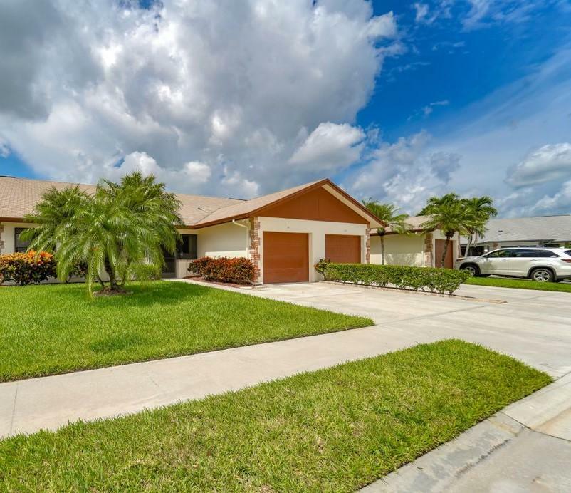 Property Photo:  181 N Moccasin Trail N  FL 33458 